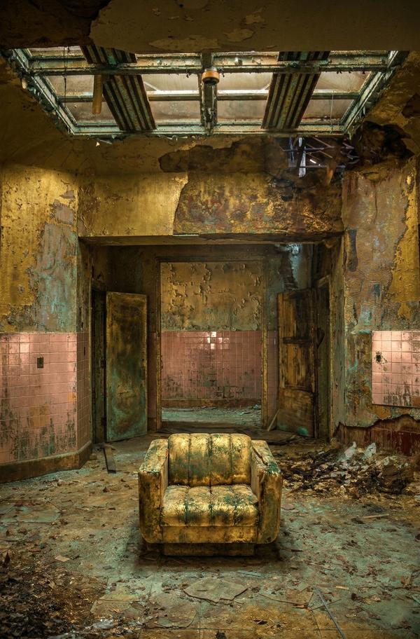 Vestiges d'une Vie Ornée — Art numérique par antoine marelle, meung sur loire