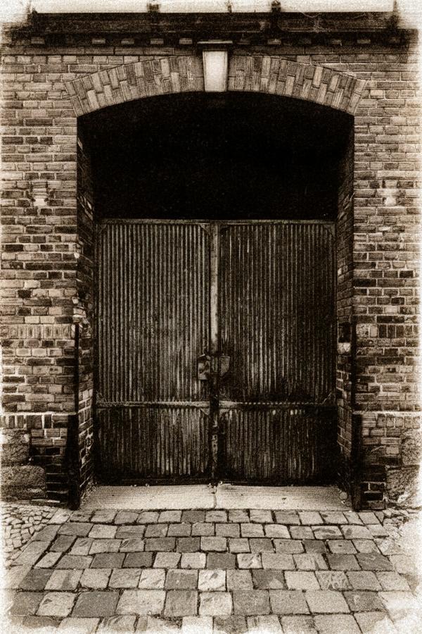 Éclats de Rouille et de Pierre — Photographie numérique par antoine marelle, meung sur loire